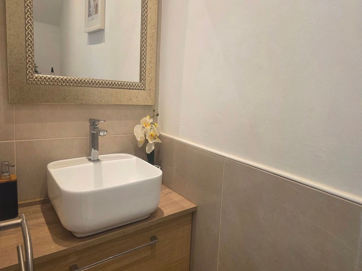 2 bedroom Townhouse for sale in Calahonda with pool - € 510,000 (Ref: 9481955)