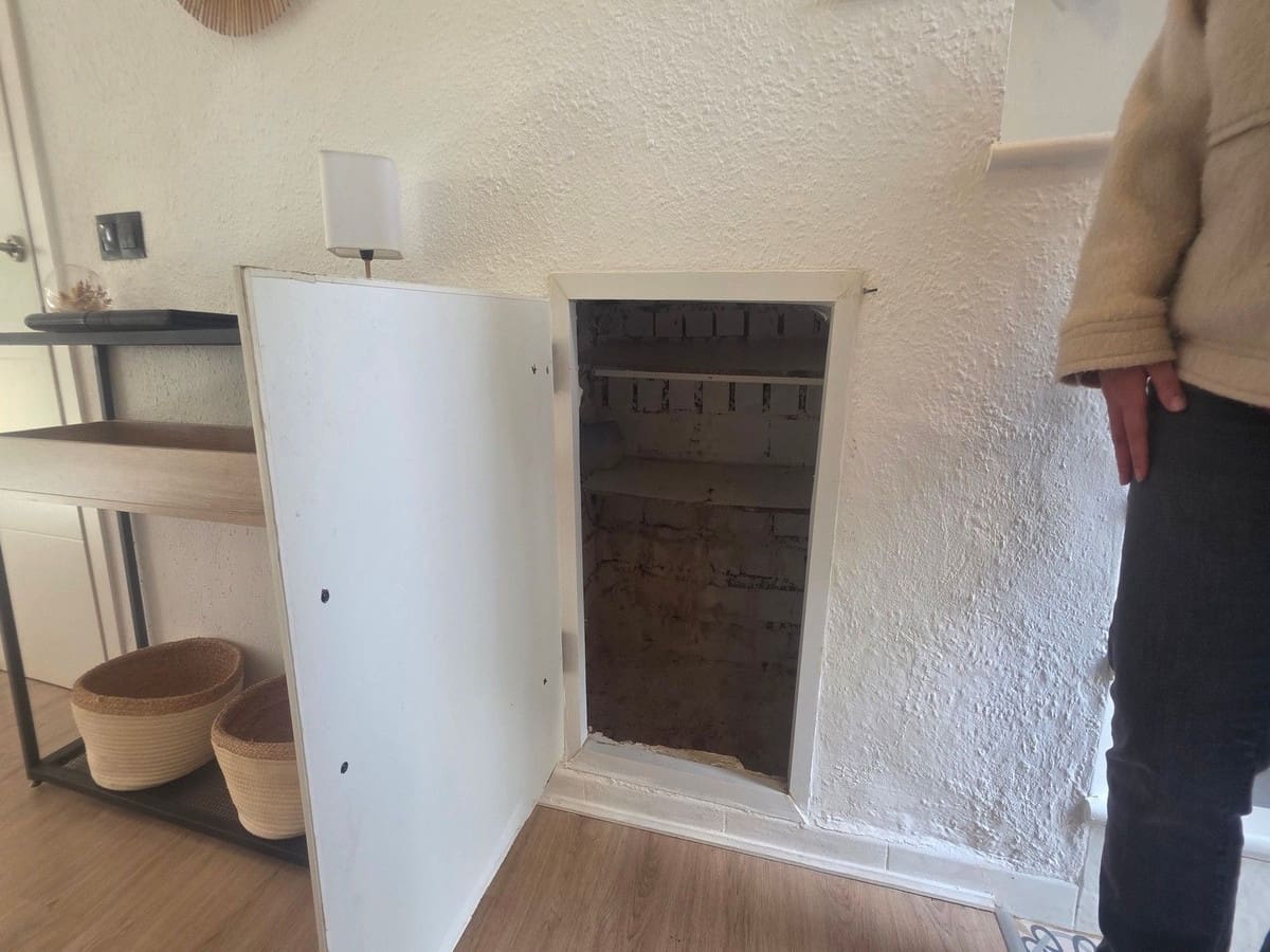 2 bedroom Townhouse for sale in Calahonda with pool - € 510,000 (Ref: 9481955)