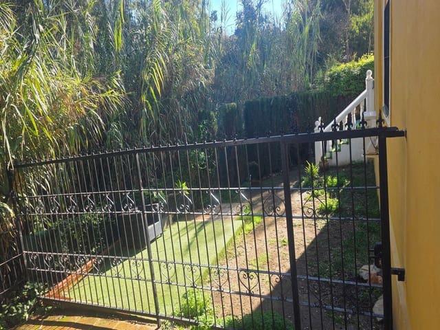 2 bedroom Townhouse for sale in Calahonda, Mijas with pool - € 510,000 (Ref: 9481955)