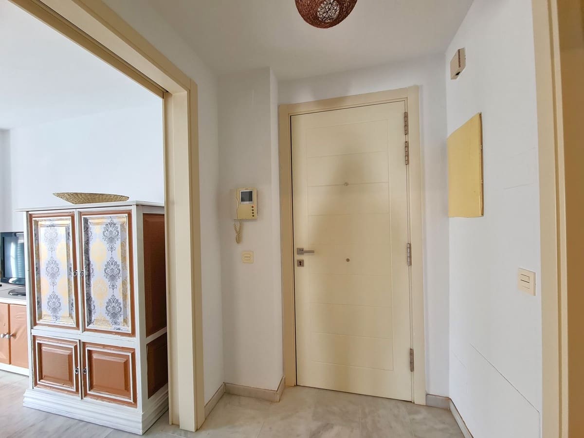 4 Zimmer Apartment zu verkaufen in Estepona - 319.000 € (Ref: 9485221)