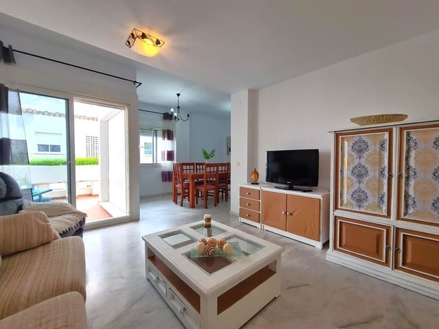3 bedroom Apartment for sale in Zona Calvario, Estepona - € 319,000 (Ref: 9485221)