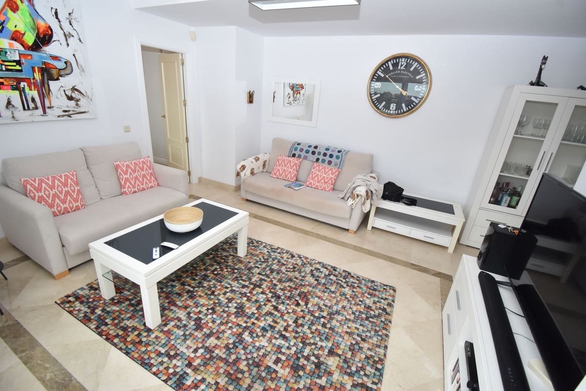 Apartamento de 2 habitaciones en La Cala de Mijas en venta con piscina - 349.000 € (Ref: 9488252)