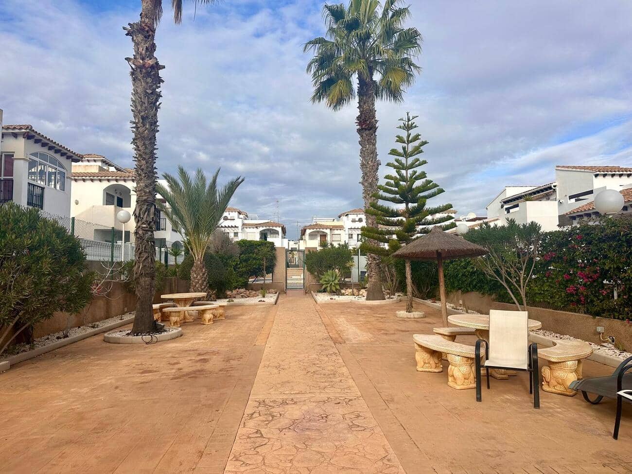 3 sovrum Semi-fristående Villa till salu i Orihuela Costa - 239 000 € (Ref: 9488256)