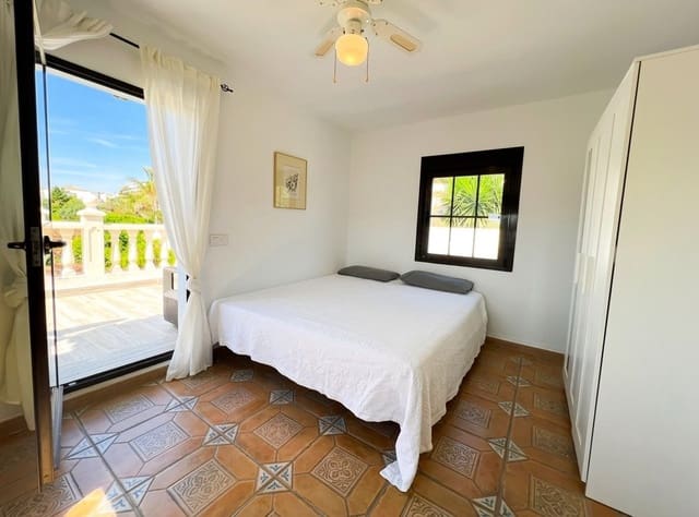 3 makuuhuone Huoneisto myytävänä paikassa La Cala de Mijas, Mijas mukana uima-altaan 
autotalli - 850 000 € (Ref: 9488259)