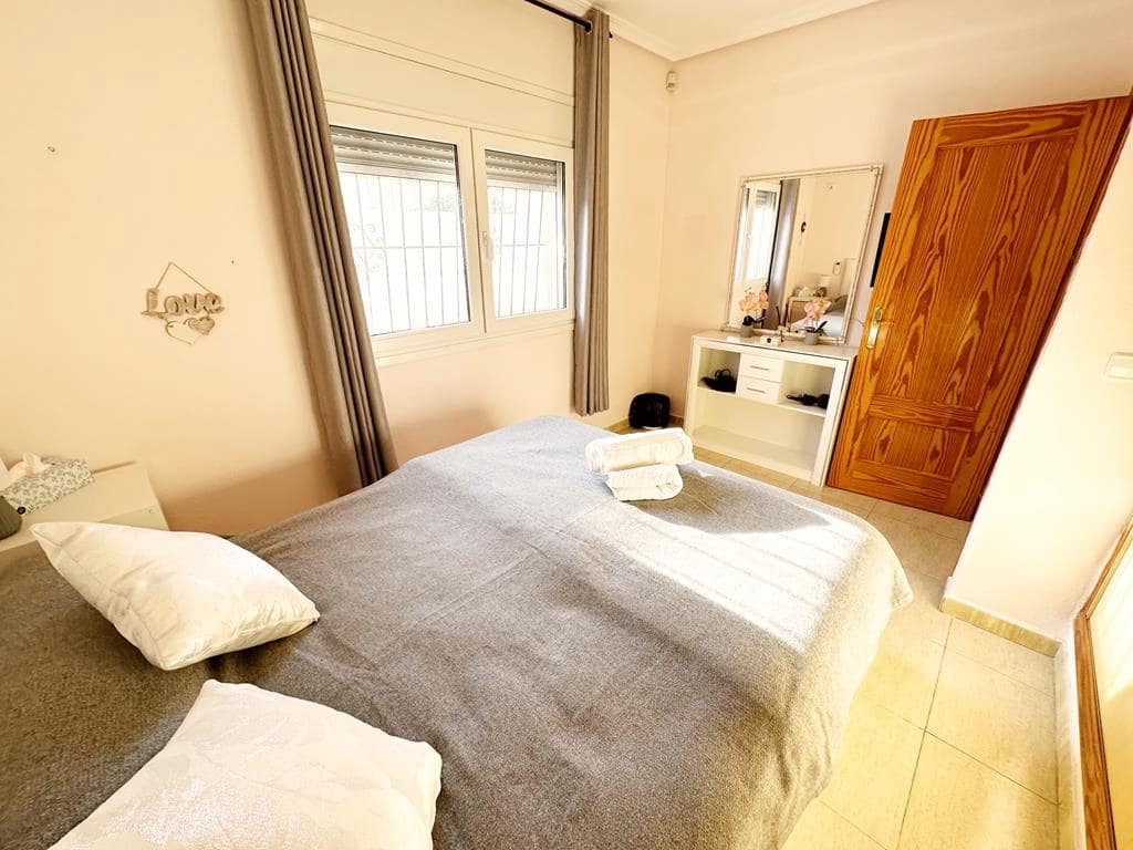 3 bedroom Villa for sale in Gea y Truyols - € 315,000 (Ref: 9488678)