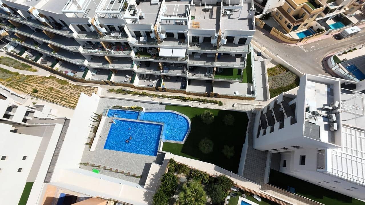 2 sovrum Takvåning till salu i Orihuela Costa med garage - 395 000 € (Ref: 9488680)