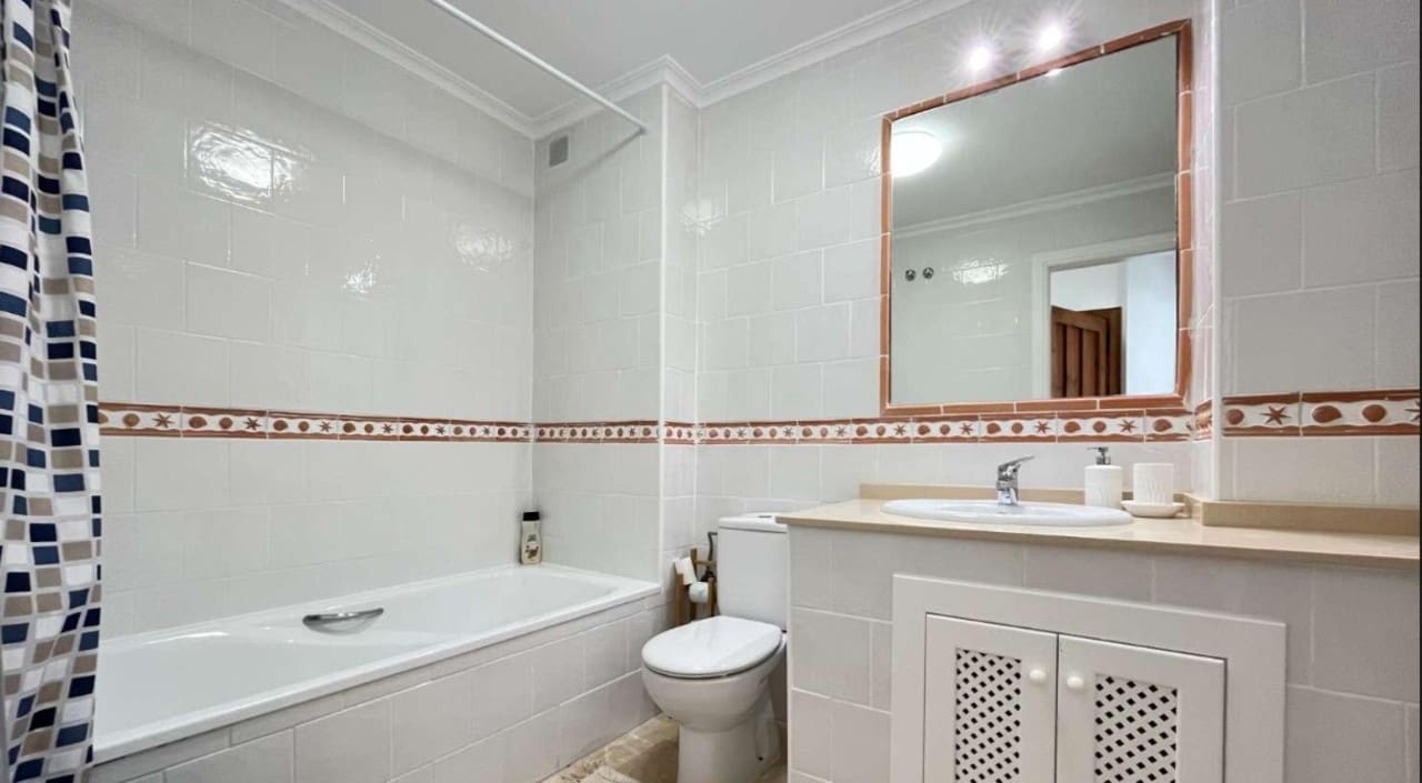 2 bedroom Apartment for sale in Playa Flamenca with garage - € 189,900 (Ref: 9491185)