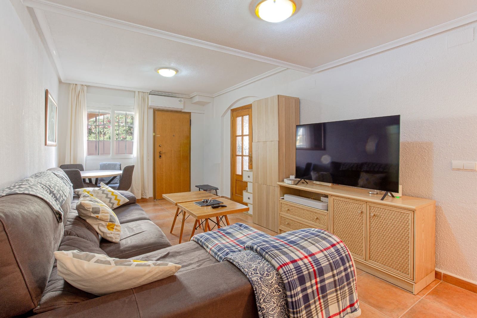 Chalet de 3 habitaciones en Pilar de la Horadada en venta - 215.000 € (Ref: 9497230)