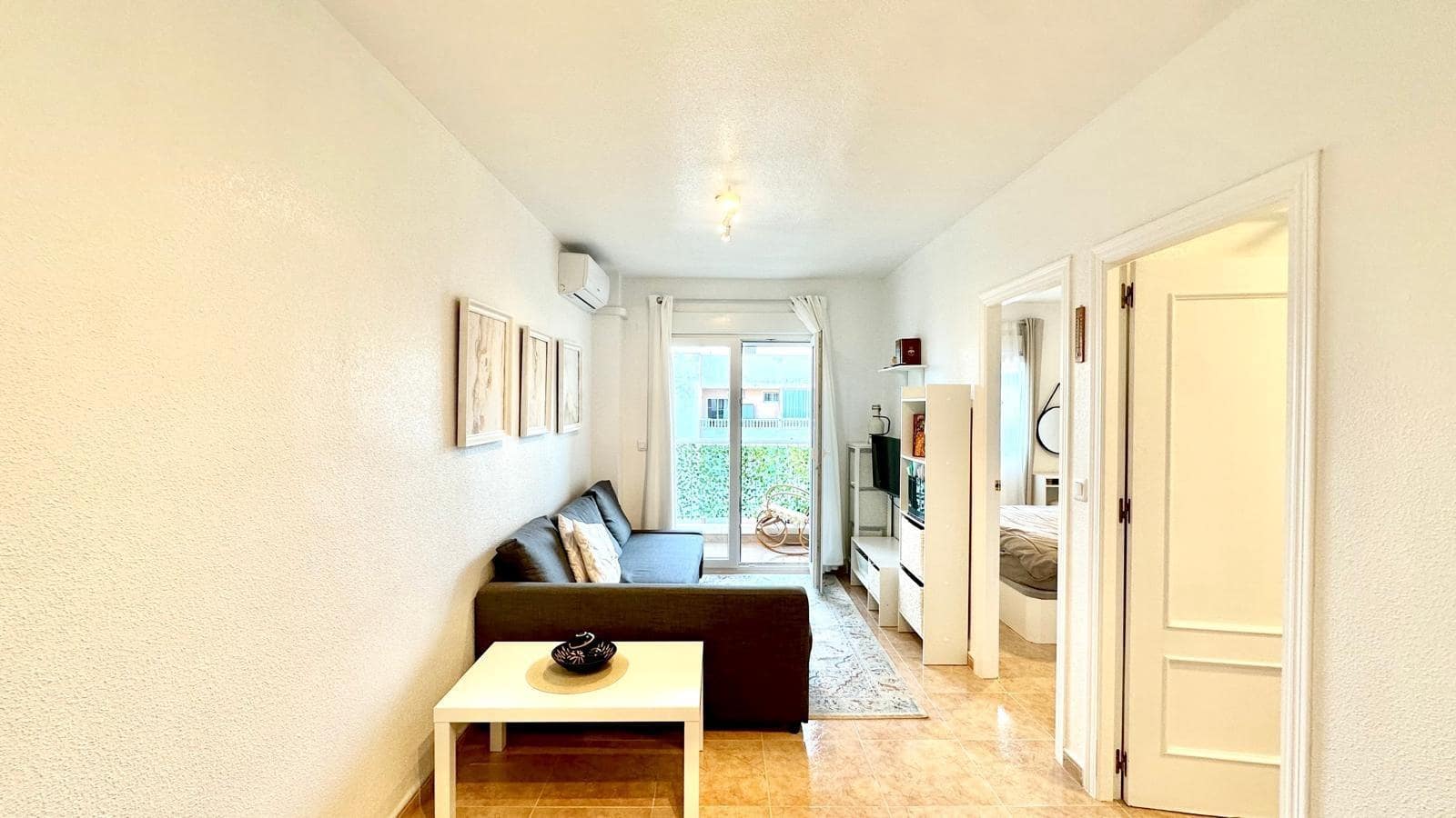 2 bedroom Penthouse for sale in Torrevieja - € 149,900 (Ref: 9497237)