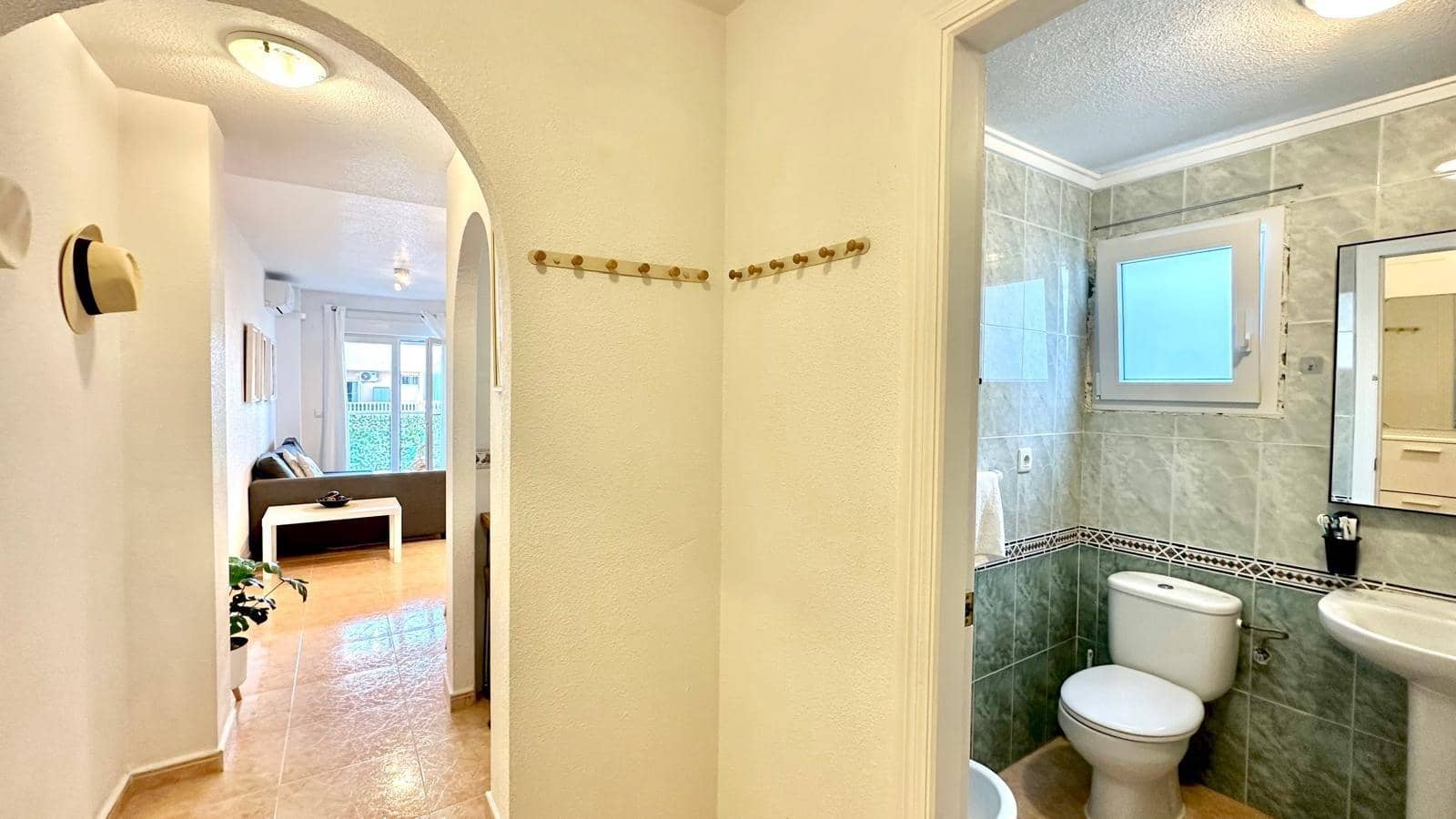 2 bedroom Penthouse for sale in Torrevieja - € 149,900 (Ref: 9497237)