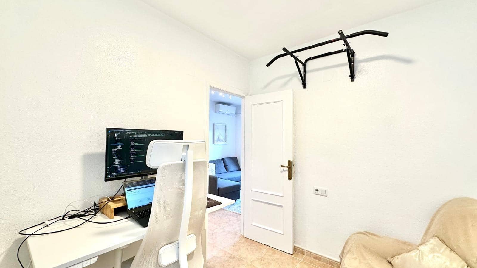 2 bedroom Penthouse for sale in Torrevieja - € 149,900 (Ref: 9497237)