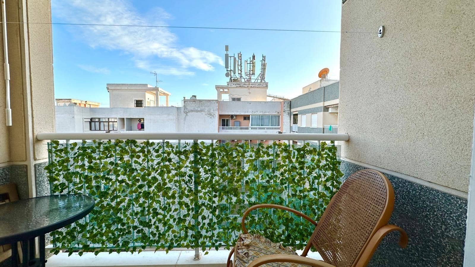 2 bedroom Penthouse for sale in Torrevieja - € 149,900 (Ref: 9497237)