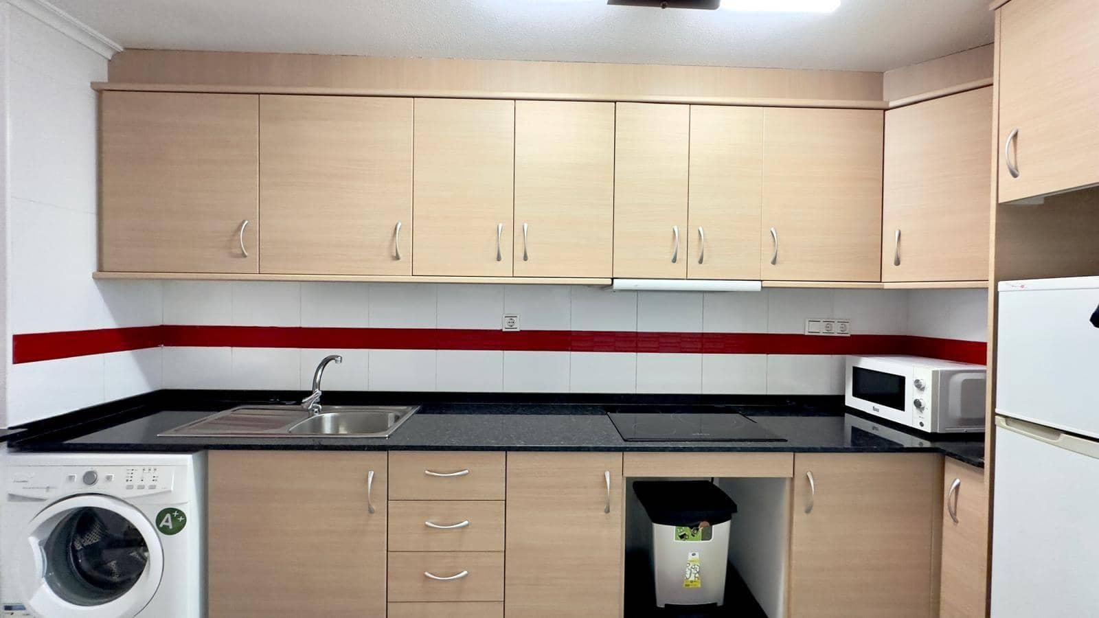 Apartamento de 2 habitaciones en Torrevieja en venta - 144.900 € (Ref: 9497238)