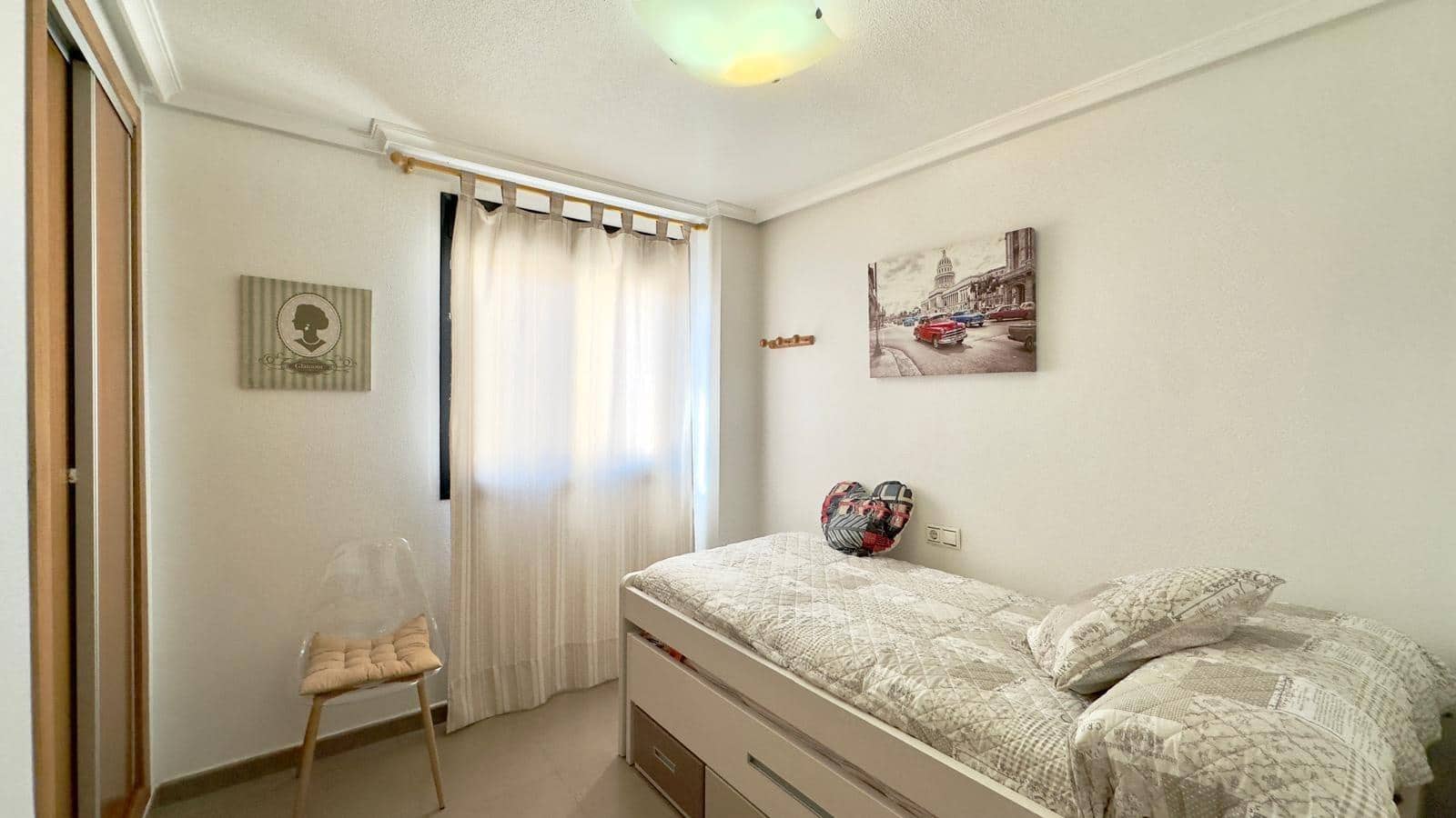 Apartamento de 2 habitaciones en Torrevieja en venta - 144.900 € (Ref: 9497238)
