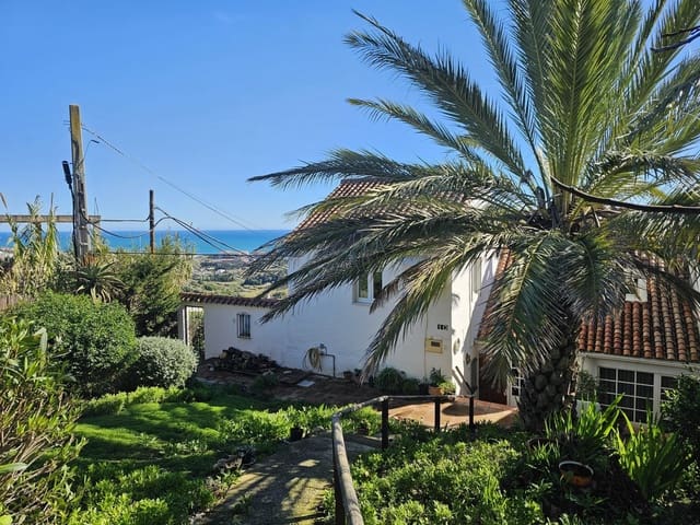 3 chambre Maison de Ville à vendre à Manilva Pueblo, Manilva - 395 000 € (Ref: 9497240)