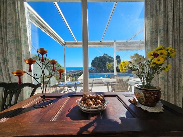 3 soveværelse Byhus til salg i Manilva Pueblo, Manilva - € 395.000 (Ref: 9497240)