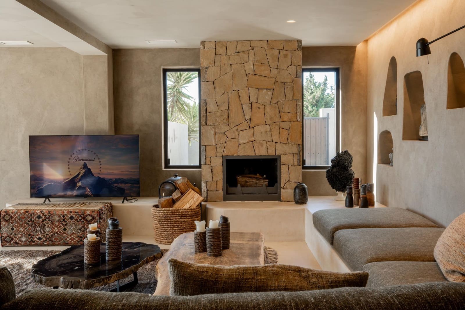 5 bedroom Villa for sale in New Golden Mile with pool - € 3,970,000 (Ref: 9498921)