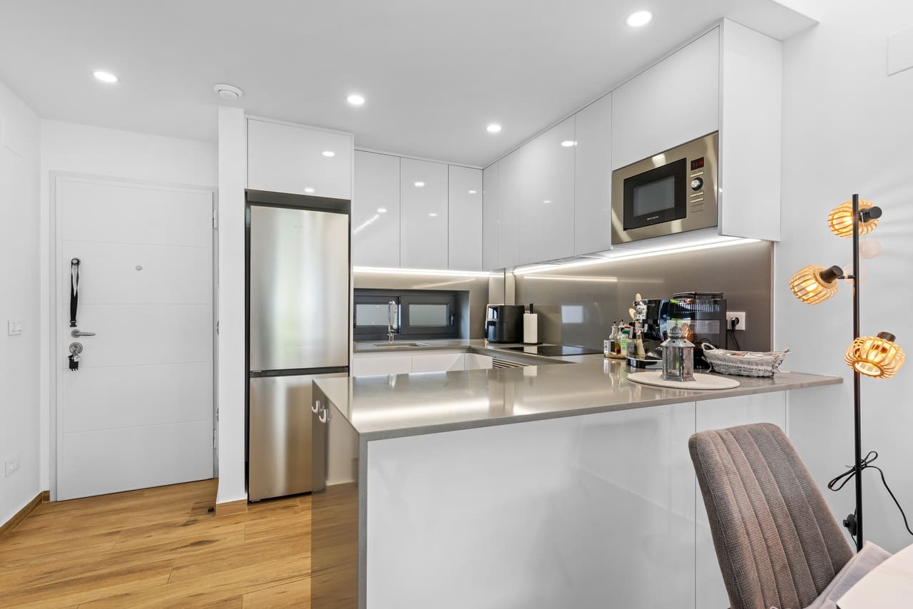 2 sovrum Lägenhet till salu i Villamartin med garage - 228 995 € (Ref: 9502132)