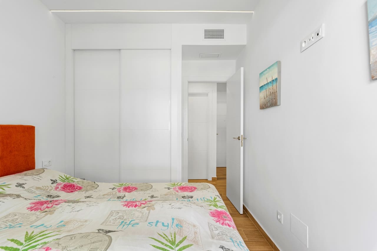 2 sovrum Lägenhet till salu i Villamartin med garage - 228 995 € (Ref: 9502132)