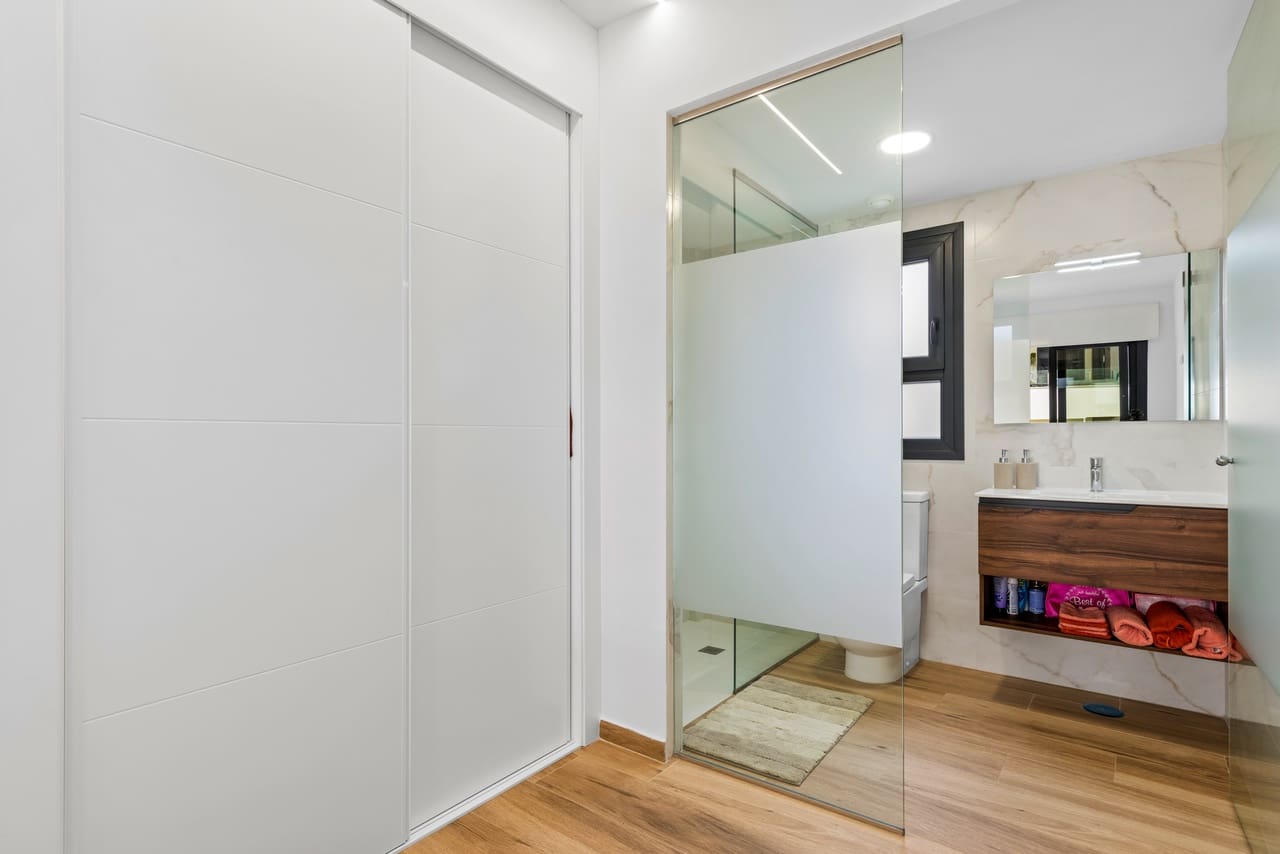 Apartamento de 2 habitaciones en Villamartin en venta con garaje - 228.995 € (Ref: 9502132)