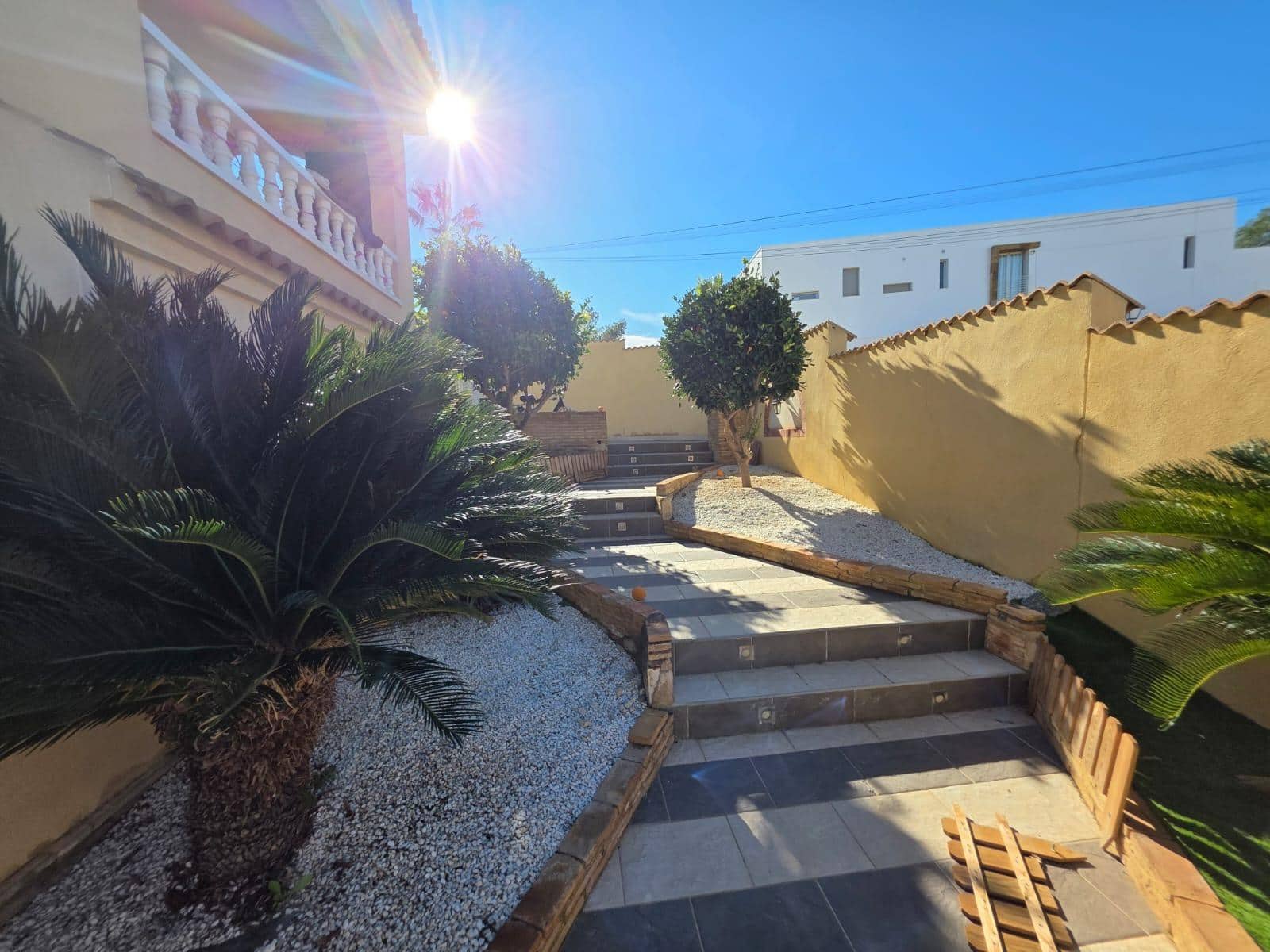 Chalet de 4 habitaciones en Orihuela Costa en venta con piscina - 348.900 € (Ref: 9502134)