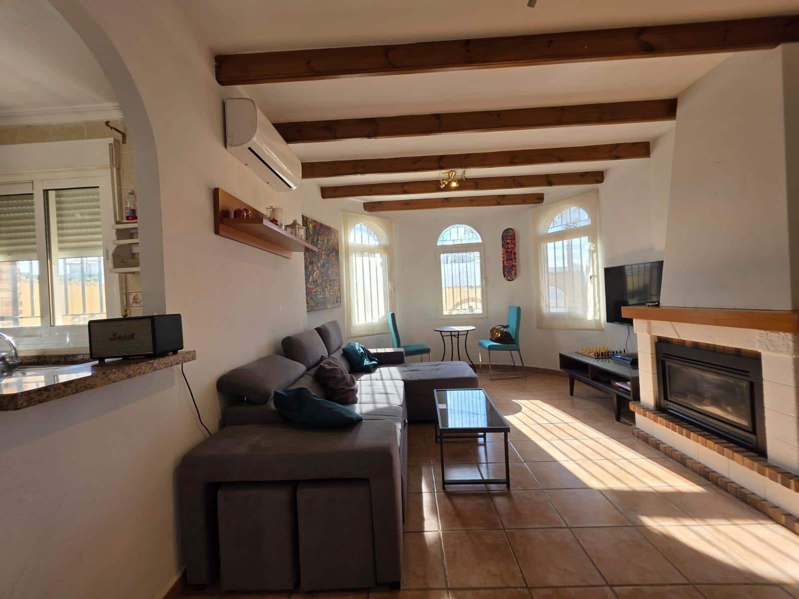 Chalet de 4 habitaciones en Orihuela Costa en venta con piscina - 348.900 € (Ref: 9502134)
