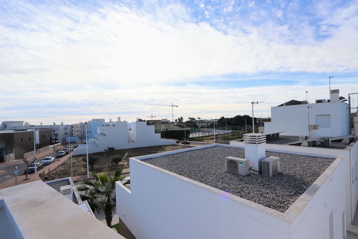 3 camera da letto Villa in vendita in San Pedro del Pinatar con piscina garage - 397.000 € (Rif: 9502135)