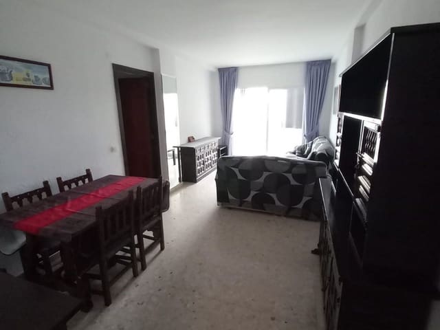 3 makuuhuone Huoneisto myytävänä paikassa Los Boliches , Fuengirola mukana uima-altaan - 340 000 € (Ref: 9504008)