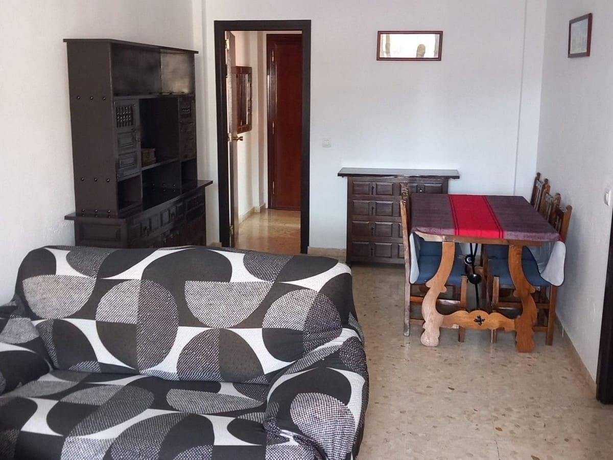 3 makuuhuone Huoneisto myytävänä paikassa Fuengirola mukana uima-altaan - 340 000 € (Ref: 9504008)