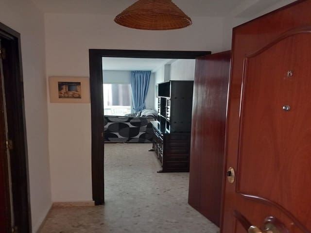 3 makuuhuone Huoneisto myytävänä paikassa Los Boliches , Fuengirola mukana uima-altaan - 340 000 € (Ref: 9504008)