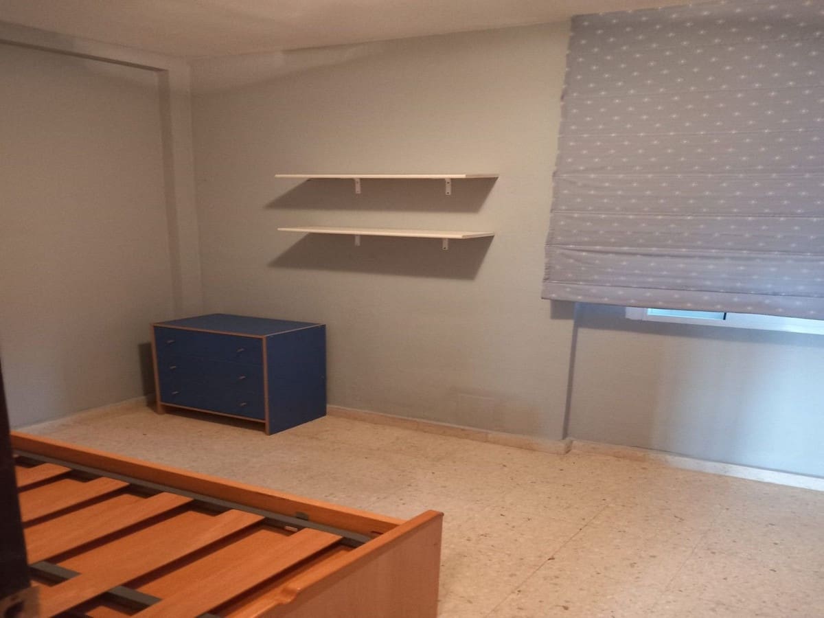 3 bedroom Apartment for sale in Fuengirola with pool - € 340,000 (Ref: 9504008)