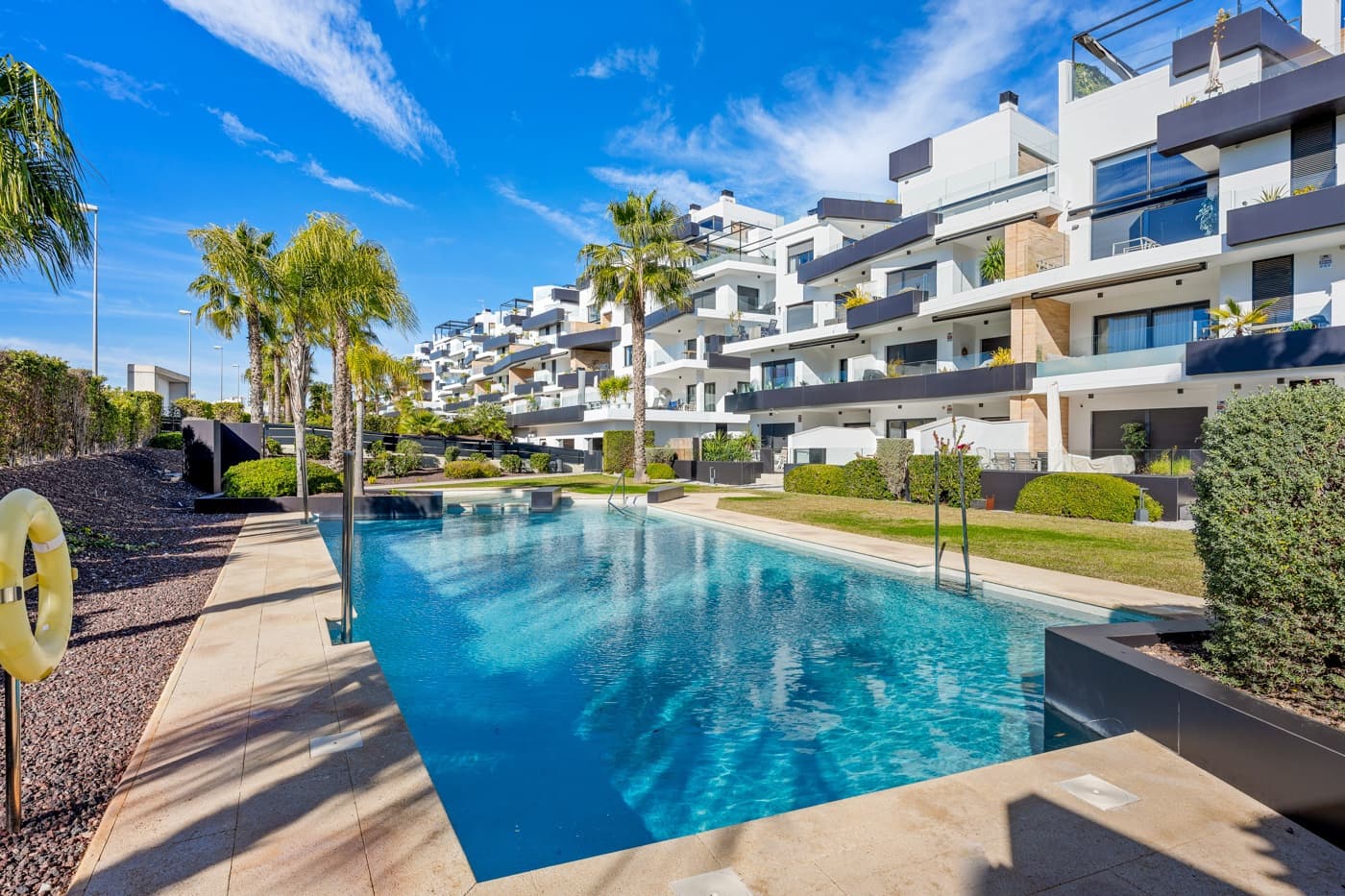 2 bedroom Apartment for sale in Orihuela Costa with pool garage - € 369,000 (Ref: 9504018)