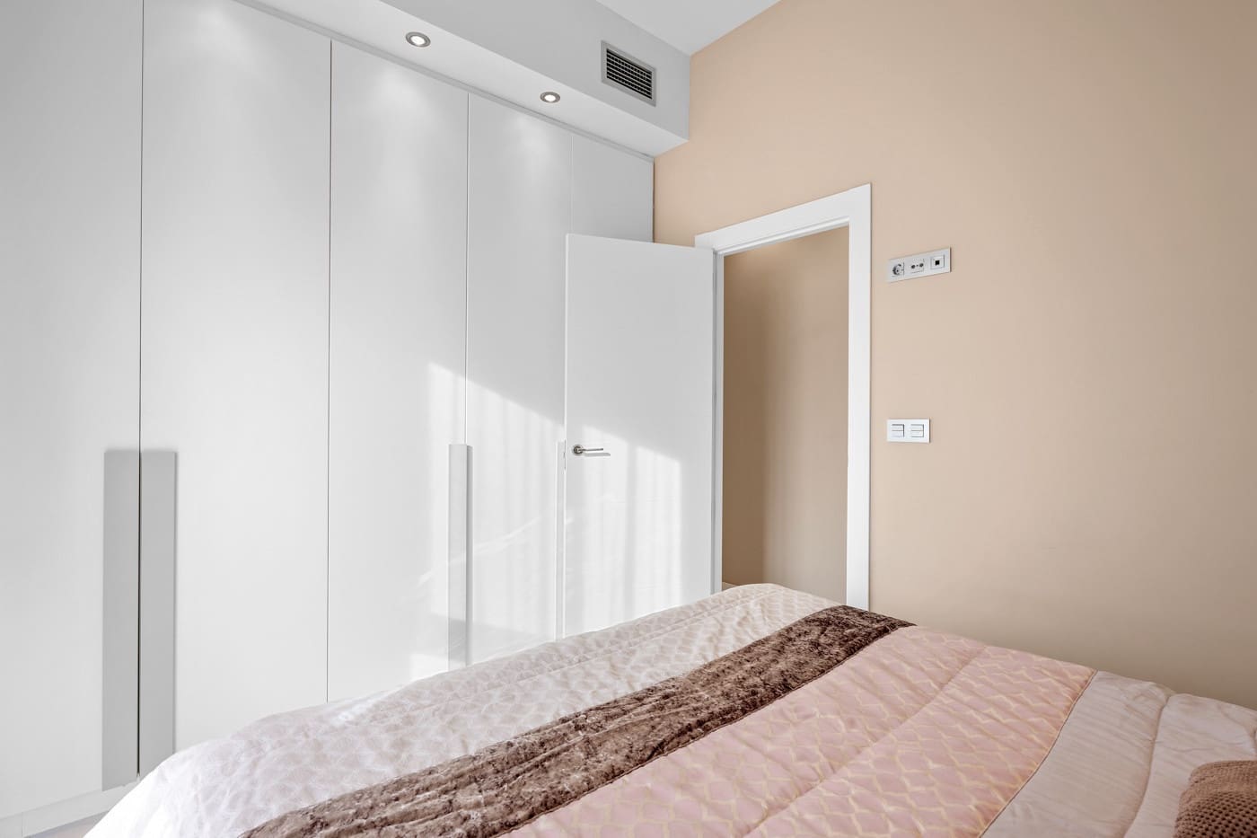 5 camera da letto Villa in vendita in Villamartin con piscina - 469.000 € (Rif: 9504020)