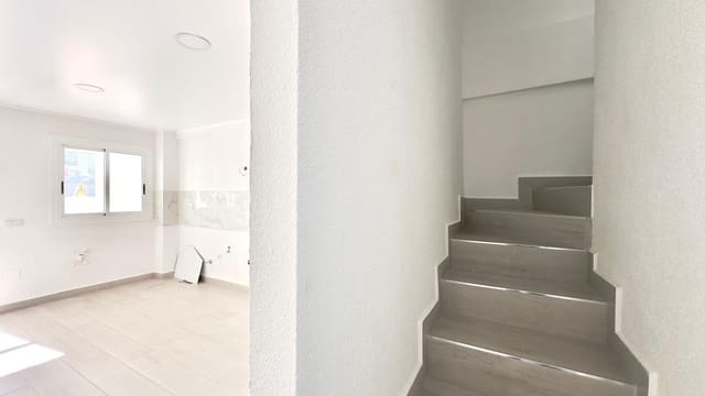 3 soveværelse Byhus til salg i Torreblanca, Torrevieja med swimmingpool - € 249.900 (Ref: 9504024)