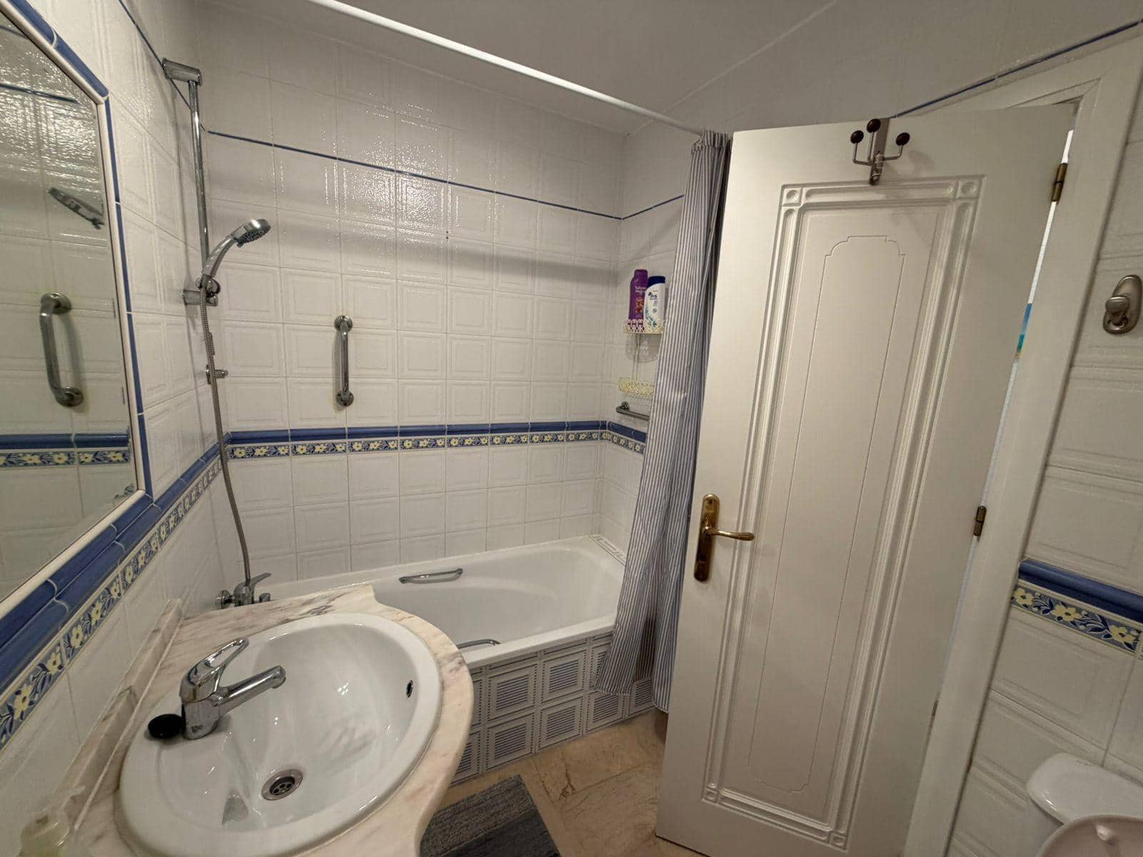 Pareado de 3 habitaciones en Orihuela Costa en venta con piscina - 245.000 € (Ref: 9504025)