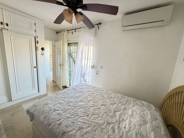 Pareado de 3 habitaciones en Playa Flamenca, Orihuela en venta con piscina - 245.000 € (Ref: 9504025)