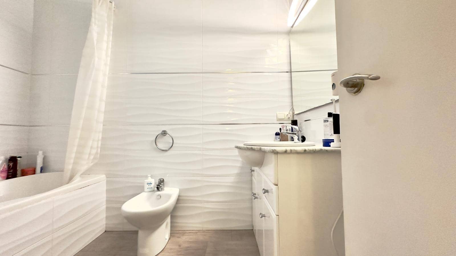 4 sypialnia Apartament na sprzedaż w Torrevieja z basenem - 199 900 € (Ref: 9504026)