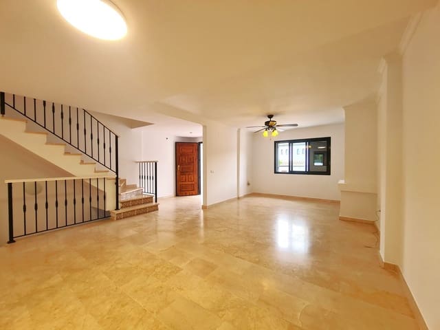 3 sovrum Hus till salu i Manilva Pueblo, Manilva - 560 000 € (Ref: 9504027)