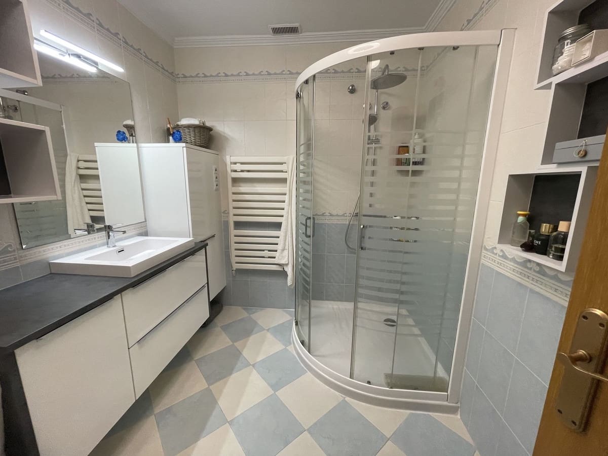 3 quarto Moradia Geminada para venda em Torre de la Horadada com piscina - 399 000 € (Ref: 9504030)