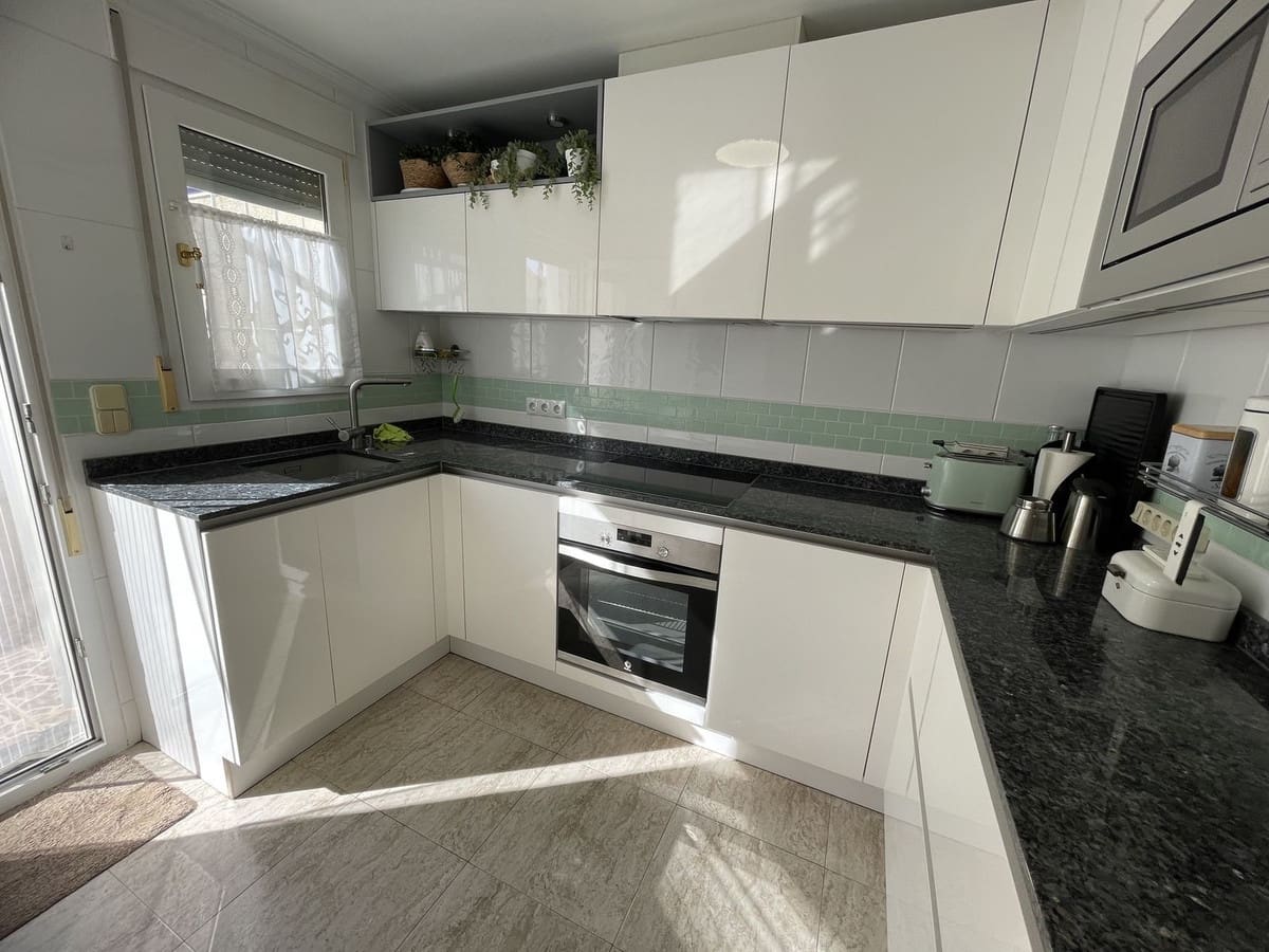 3 soveværelse Semi-Rækkehus til salg i Torre de la Horadada med swimmingpool - € 399.000 (Ref: 9504030)