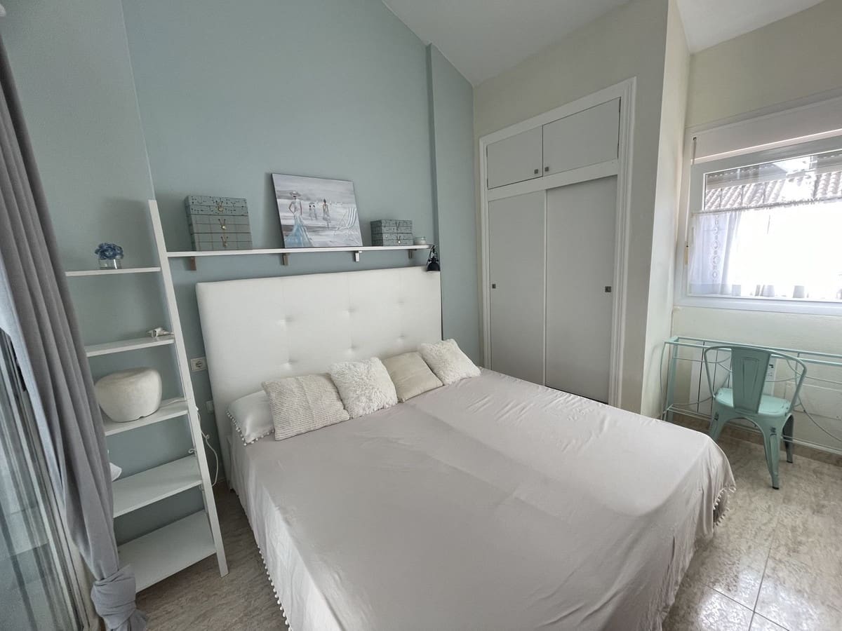 3 soveværelse Semi-Rækkehus til salg i Torre de la Horadada med swimmingpool - € 399.000 (Ref: 9504030)