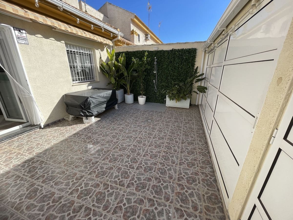 3 soveværelse Semi-Rækkehus til salg i Torre de la Horadada med swimmingpool - € 399.000 (Ref: 9504030)