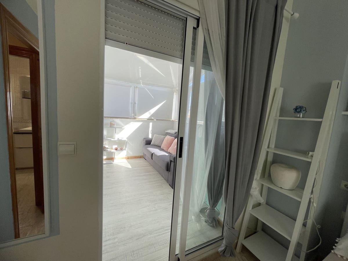 3 soveværelse Semi-Rækkehus til salg i Torre de la Horadada med swimmingpool - € 355.000 (Ref: 9504030)