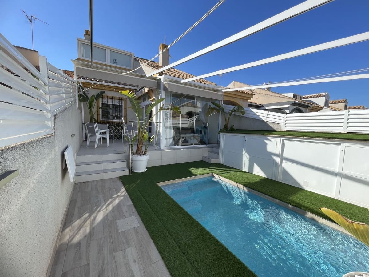 3 soveværelse Semi-Rækkehus til salg i Torre de la Horadada med swimmingpool - € 355.000 (Ref: 9504030)