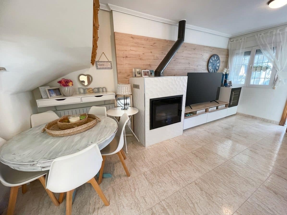 3 makuuhuone Paritalo myytävänä paikassa Pilar de la Horadada mukana uima-altaan - 355 000 € (Ref: 9504030)