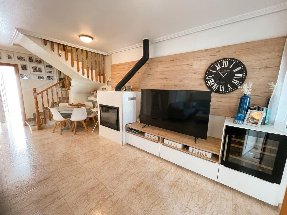 3 makuuhuone Paritalo myytävänä paikassa Pilar de la Horadada mukana uima-altaan - 355 000 € (Ref: 9504030)