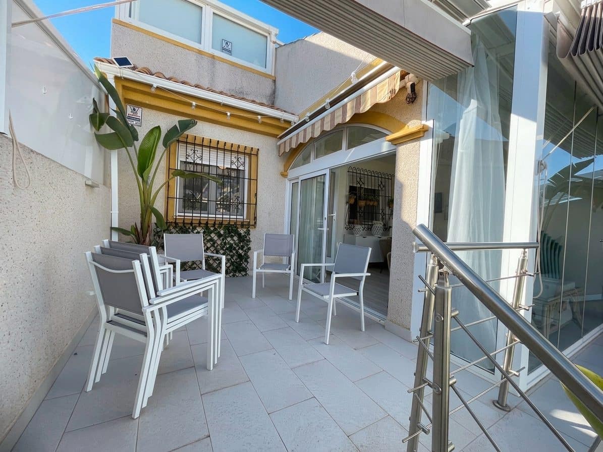 3 makuuhuone Paritalo myytävänä paikassa Pilar de la Horadada mukana uima-altaan - 355 000 € (Ref: 9504030)