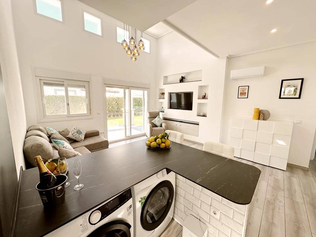 2 slaapkamer Villa te koop in Roldan - € 279.950 (Ref: 9513316)