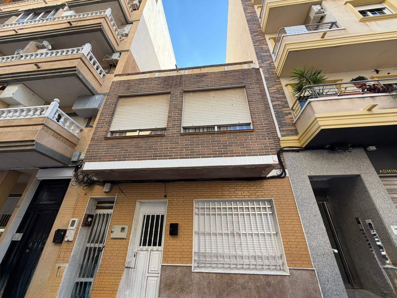 Apartamento de 3 habitaciones en Torrevieja en venta - 161.900 € (Ref: 9513325)