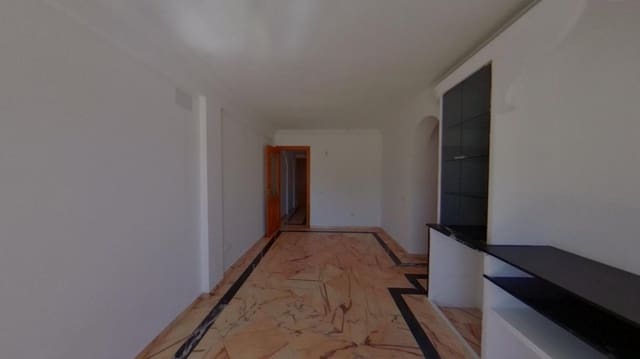 3 slaapkamer Appartement te koop in Centro, Estepona - € 217.400 (Ref: 9513327)